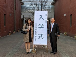 00100lPORTRAIT_00100_BURST20190406091252008_COVER