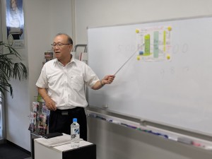 00100lPORTRAIT_00100_BURST20190807114011199_COVER